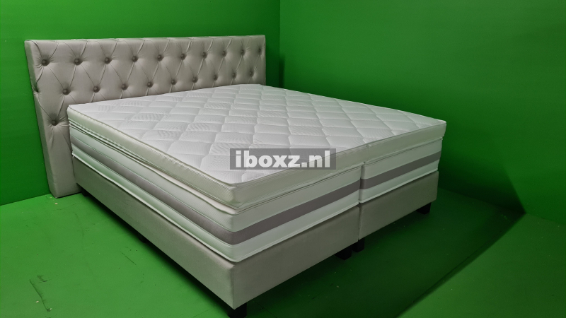 2 persoons Boxspring Chesterfield PREMIUM