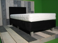 Outlet boxspring 90x200 met hoofdbord en pocket matras NU MET 20 % EXTRA KORTING