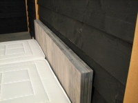 Boxspring met steigerhouten hoofdbord